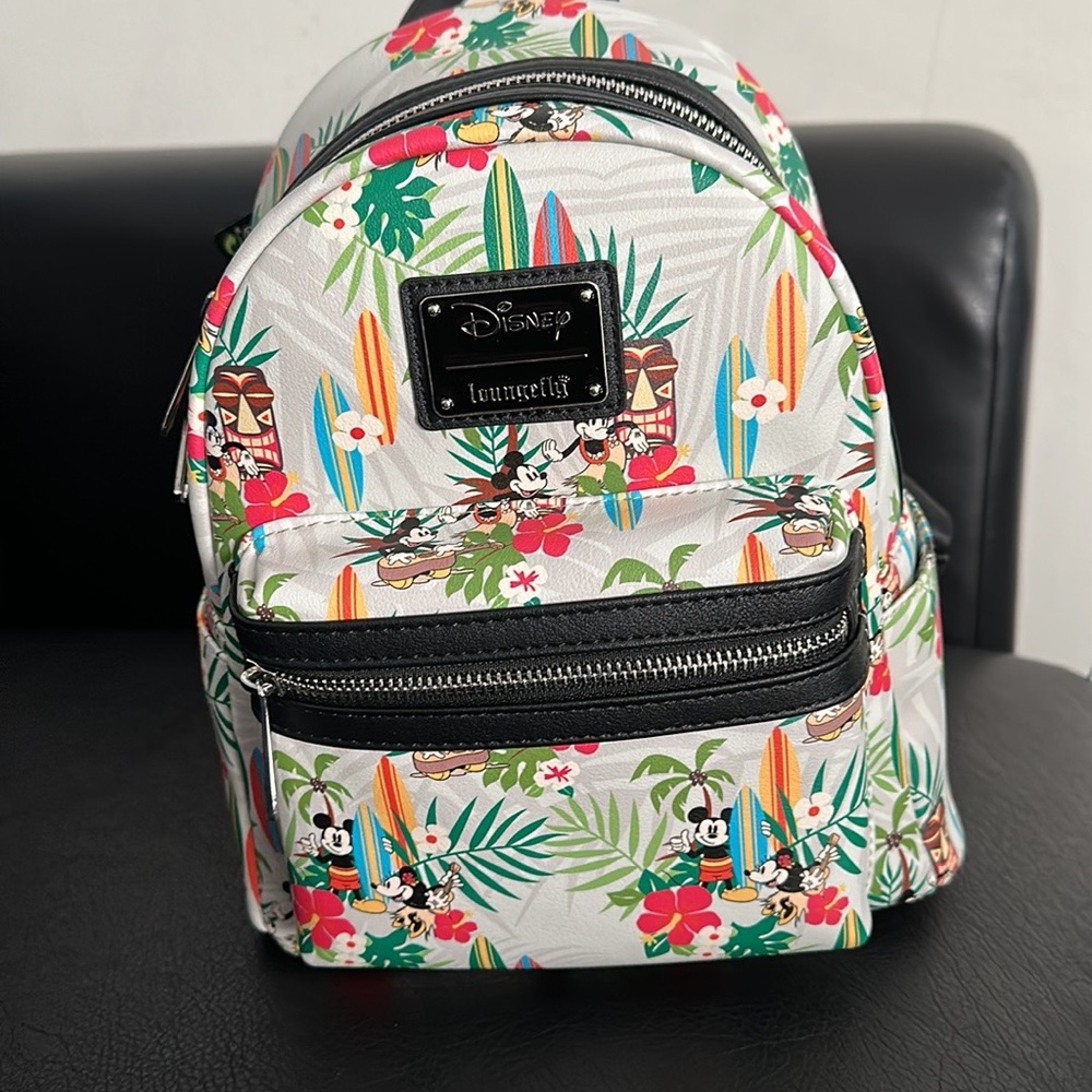 BNWT Disney Loungefly backpack